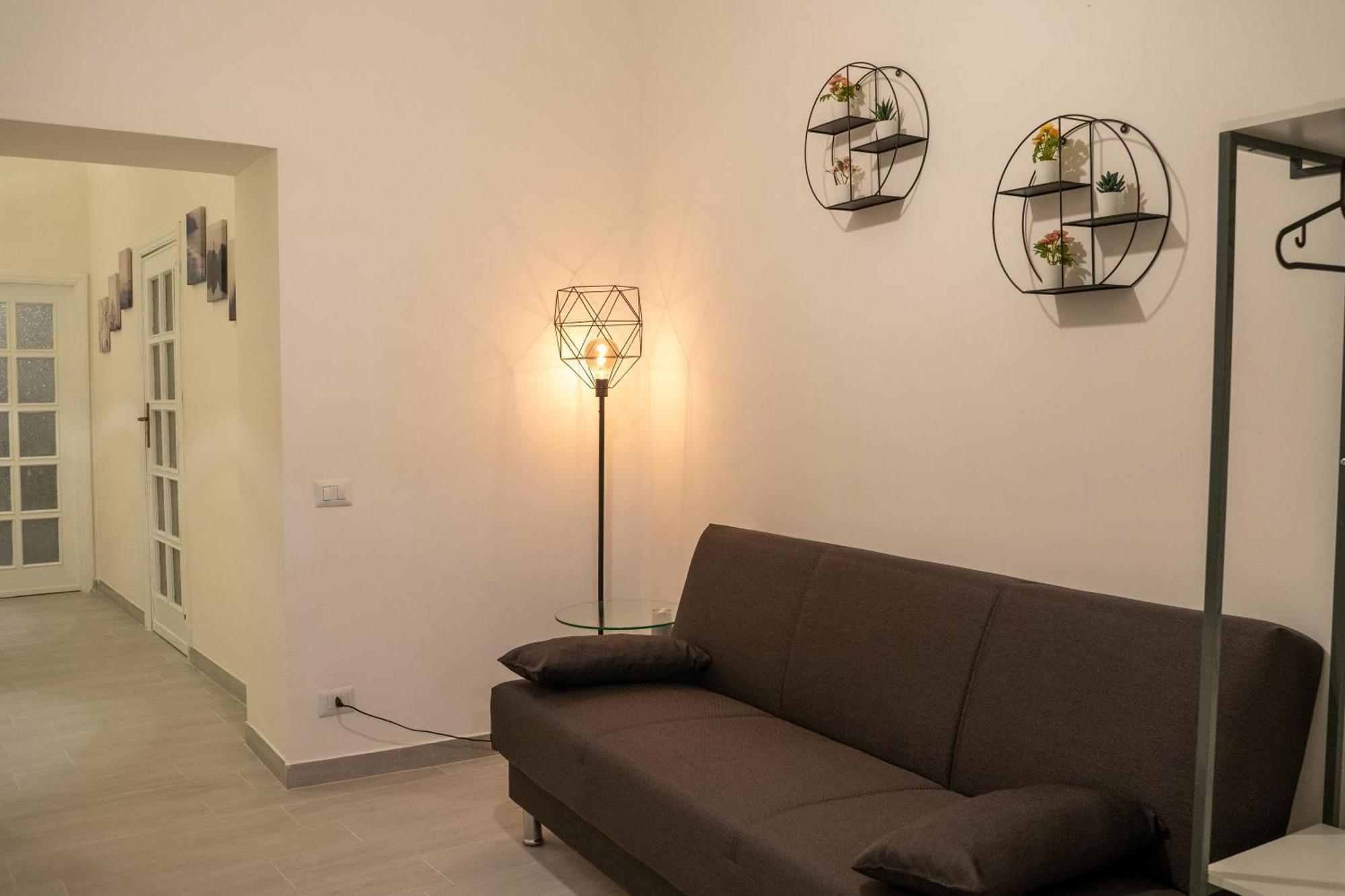 Dietro Al Plebiscito Luxury Suite 나폴리 외부 사진